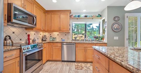 7671 Greenhaven Dr, Sacramento, CA 95831 Photo