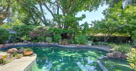 7671 Greenhaven Dr, Sacramento, CA 95831 Photo
