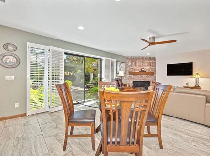 7671 Greenhaven Dr, Sacramento, CA 95831 Photo