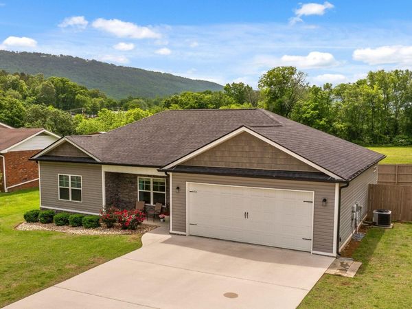 3212 Parker Lane , Chattanooga, TN 37419