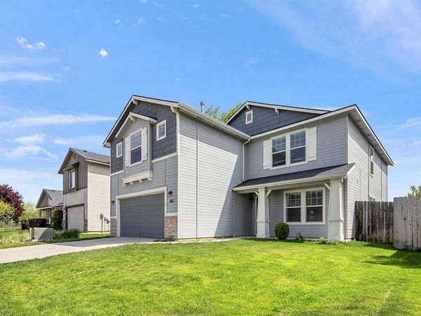 243 W White Sands Dr, Meridian, ID 83646