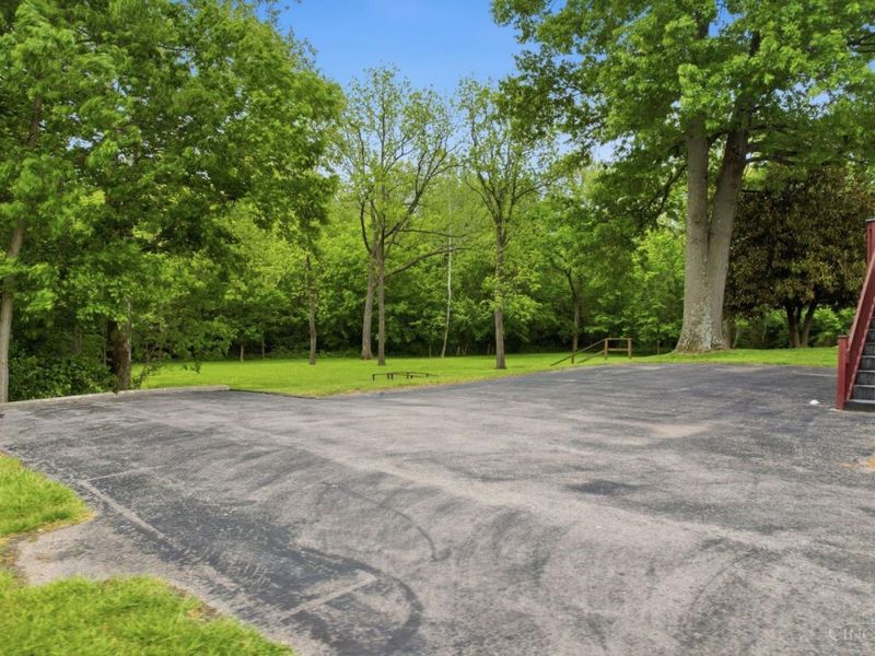 1042 Old US Rt 52, New Richmond, OH 45157 Photo 8