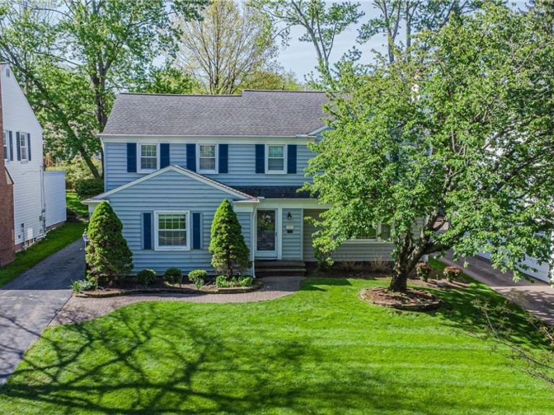 22532 Byron Road, Shaker Heights, OH 44122 Photo 1