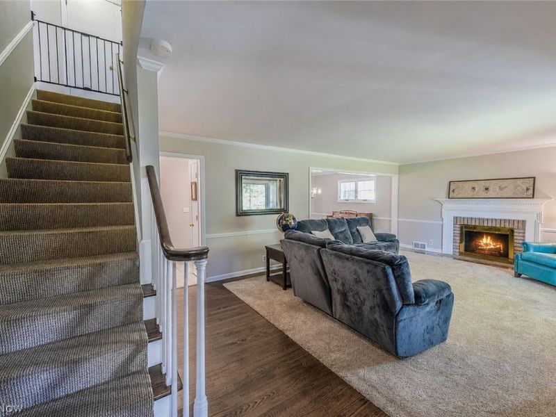 22532 Byron Road, Shaker Heights, OH 44122 Photo 3