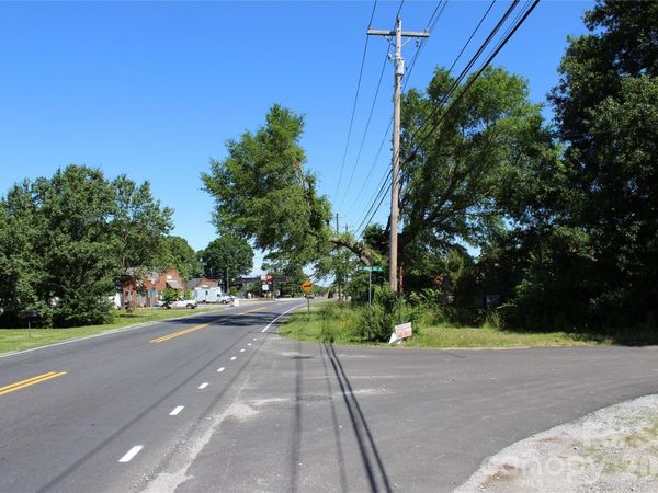 617 US 221 Highway , Rutherfordton, NC 28139