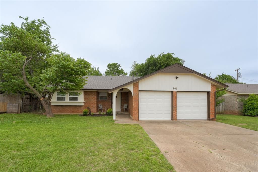 606 W 7 Street, Edmond, OK 73003 Main Photo
