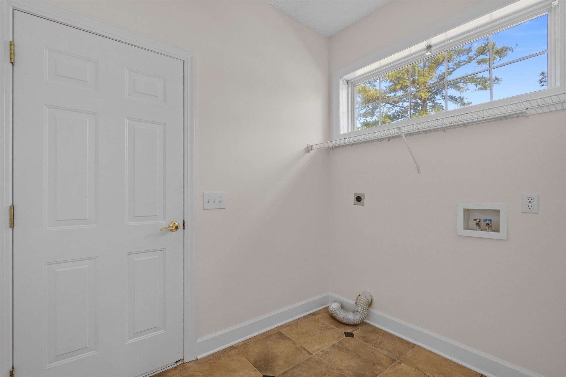 457 Spring Lake Dr.  Photo 17