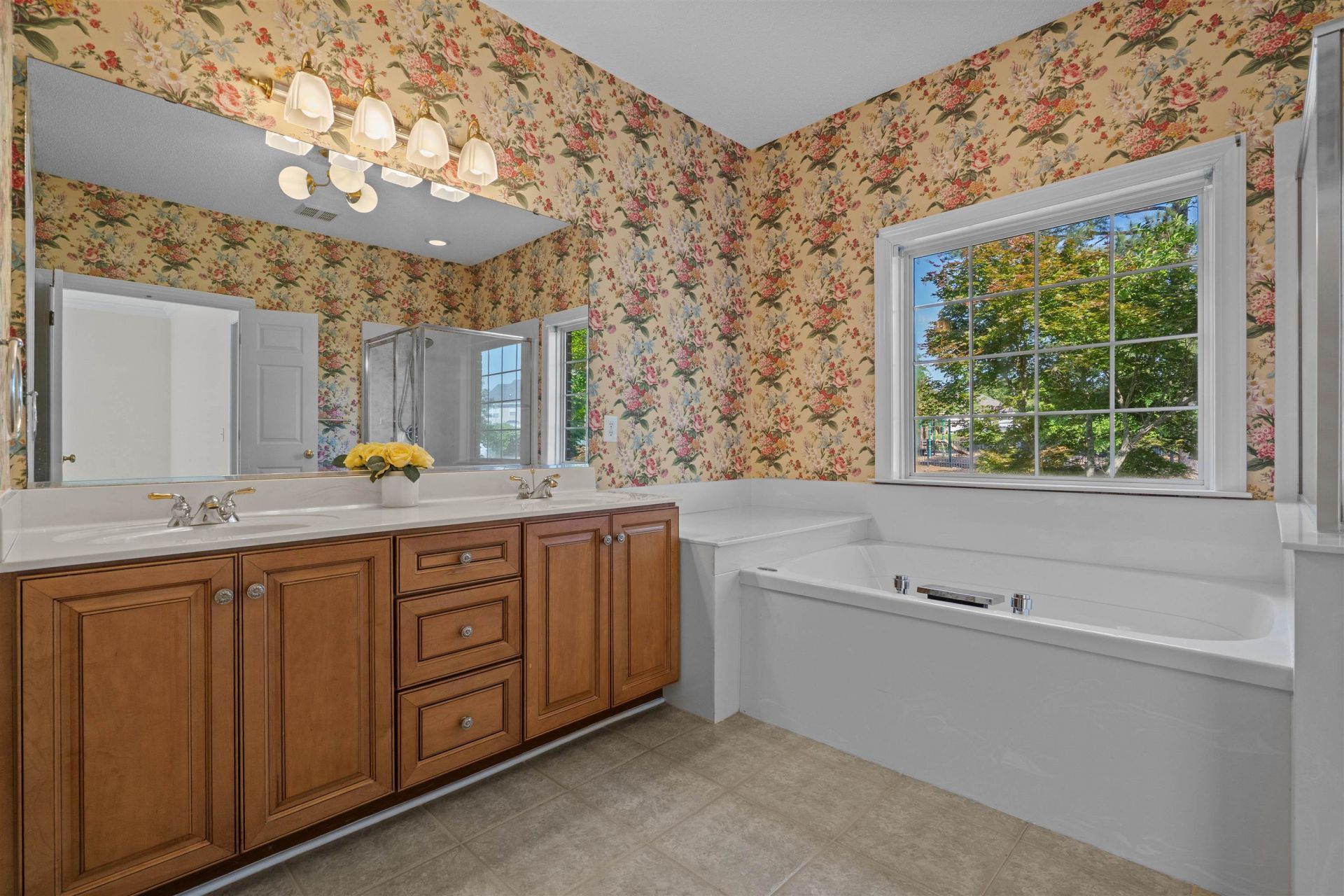 457 Spring Lake Dr.  Photo 23
