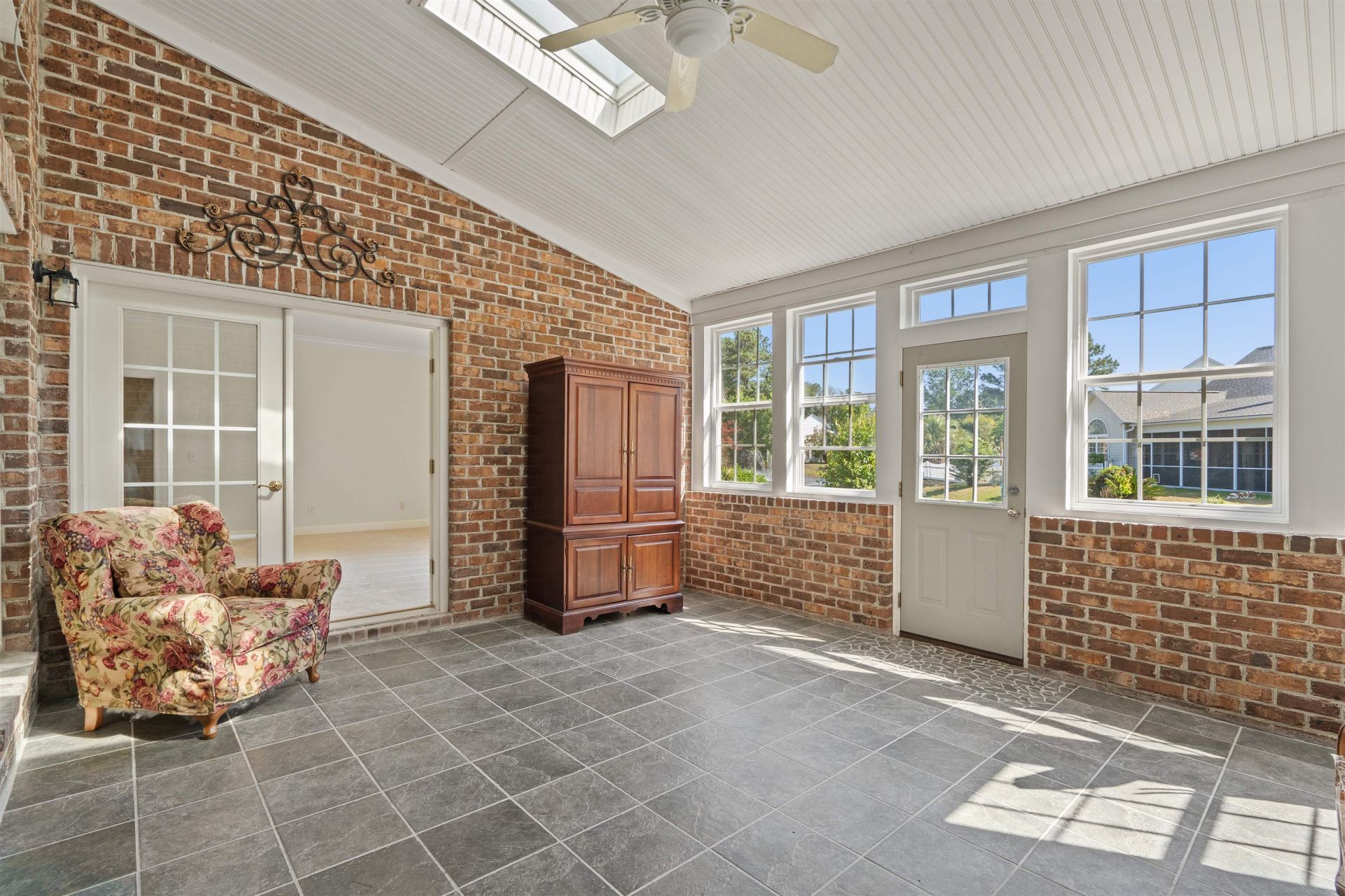 457 Spring Lake Dr.  Photo 33