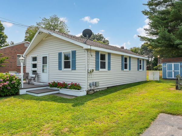 15 Washington, Old Lyme, CT 06371