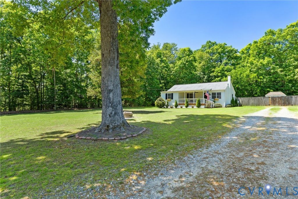 435 Clayville Road, Powhatan, VA 23139 Main Photo