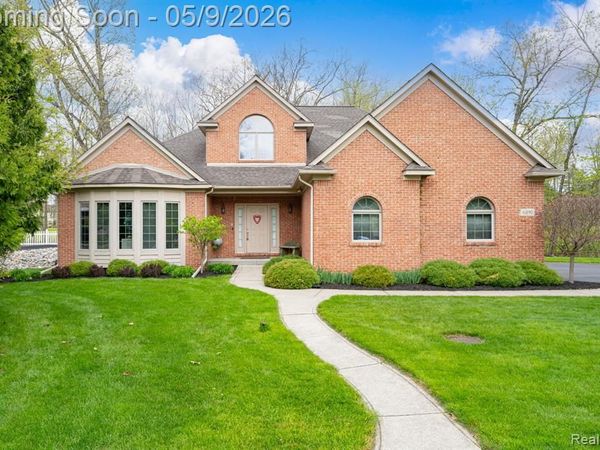 6091 Brookstone Lane, Grand Blanc Twp, MI 48439