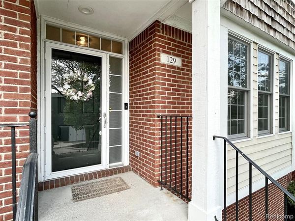129 E Parent Avenue, Royal Oak, MI 48067