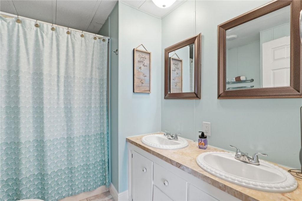 868 Waterway Drive, Sebastian, FL 32976 Photo
