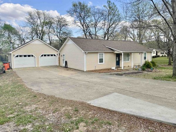 235 TATE RD, Dyersburg, TN 38024