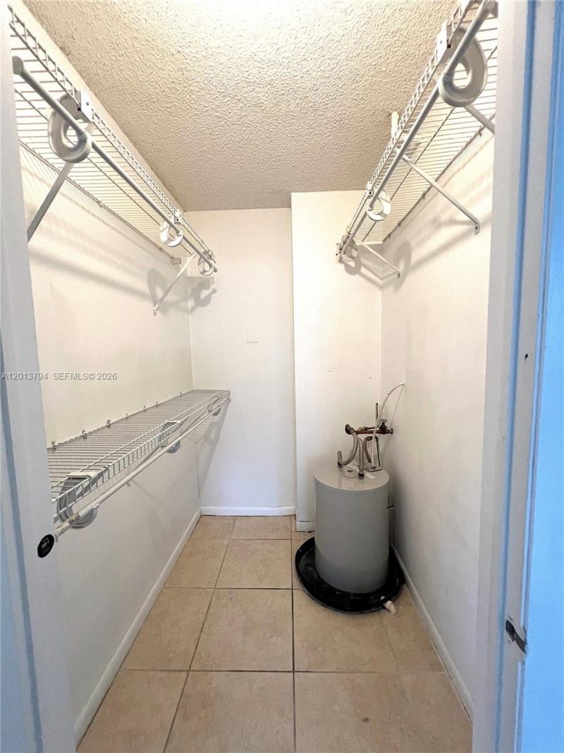 8373 Lake Dr , Unit 202, Doral, FL 33166 Photo