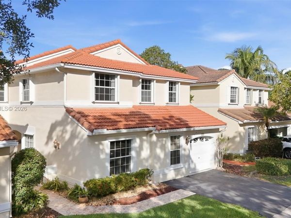 926 Opal Ter, Weston, FL 33326
