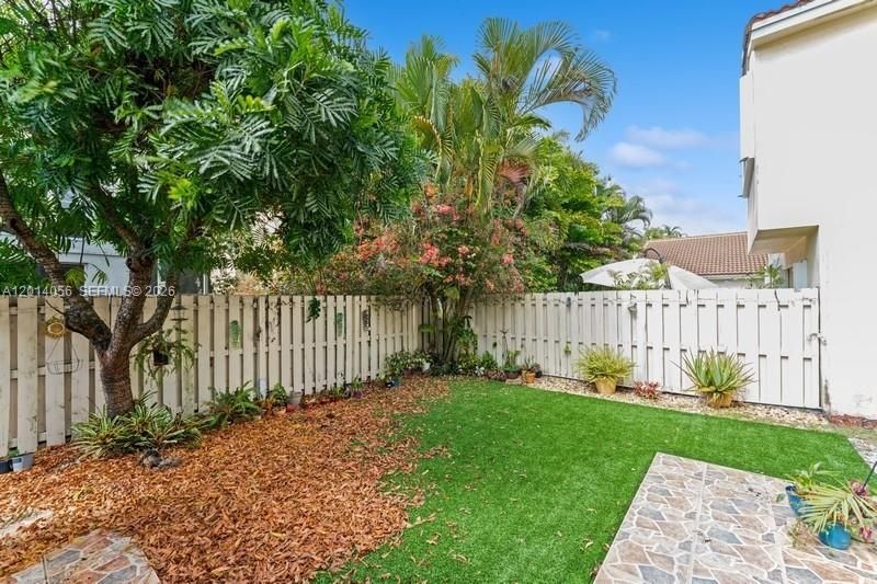 926 Opal Ter, Weston, FL 33326 Photo