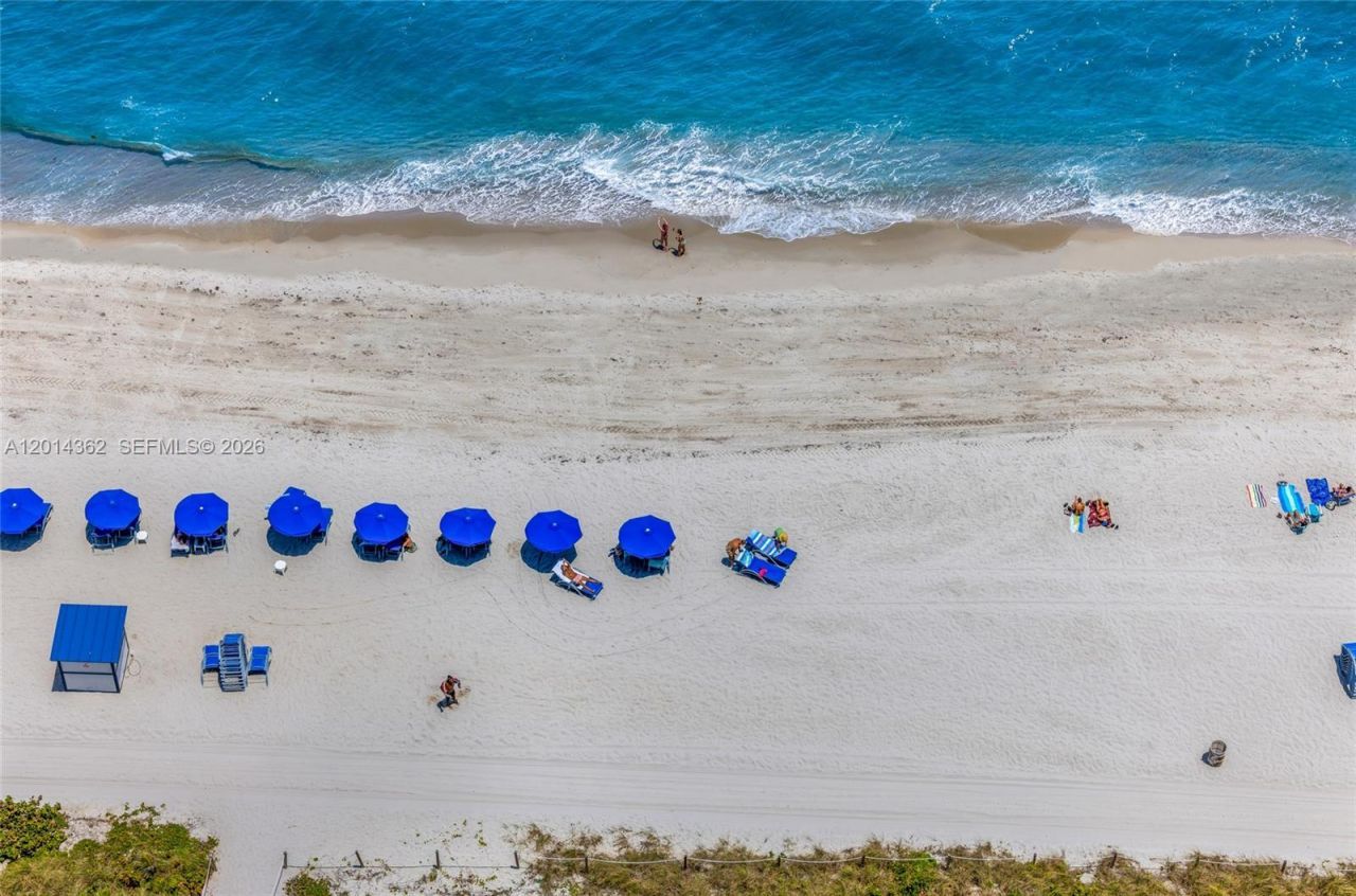 6365 Collins Ave , Unit 3202, Miami Beach, FL 33141 Photo