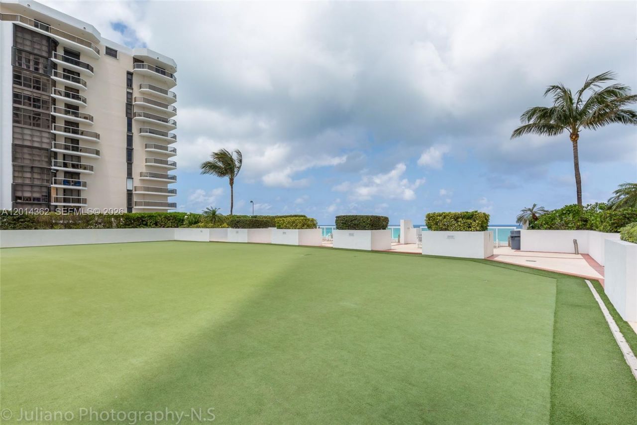 6365 Collins Ave , Unit 3202, Miami Beach, FL 33141 Photo