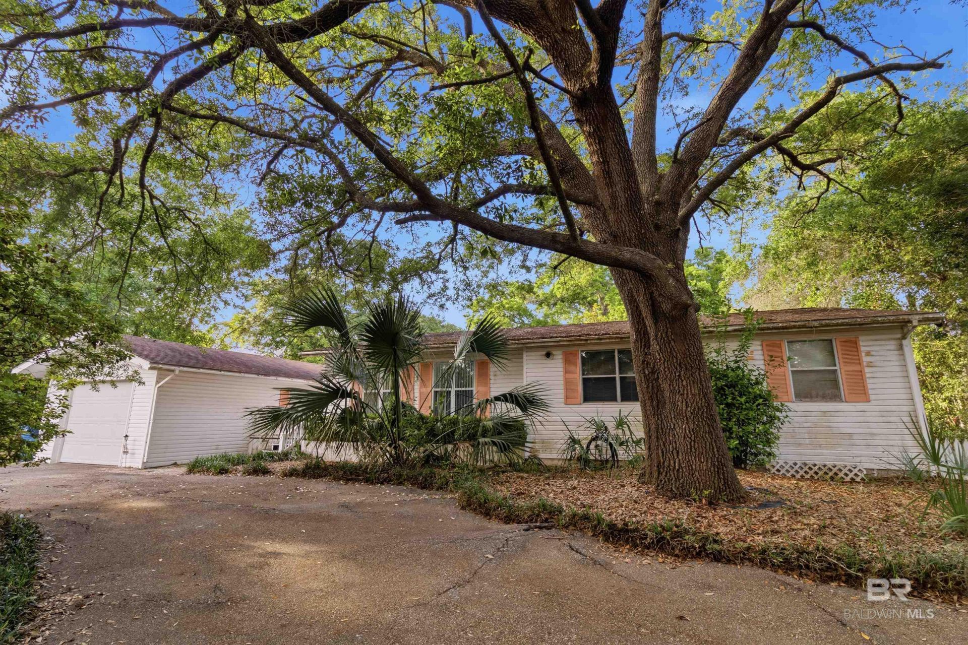 450 W Canal Drive, Gulf Shores, AL 36542 Main Photo