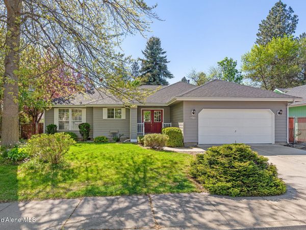 3179 N 9th St, Coeur d'Alene, ID 83815
