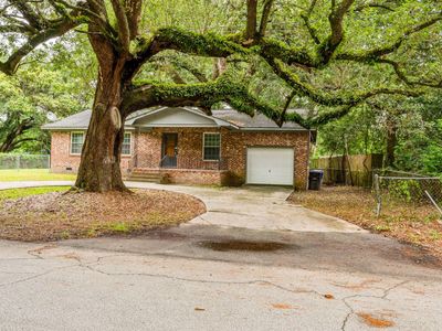 692 York Street, Mount Pleasant, SC 29464