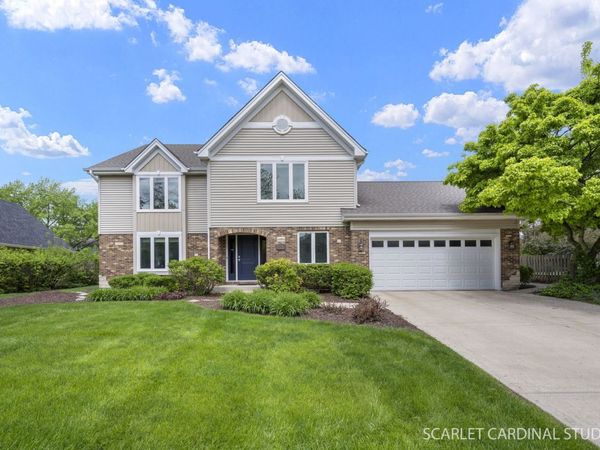 2010 Canterbury Place , Wheaton, IL 60189