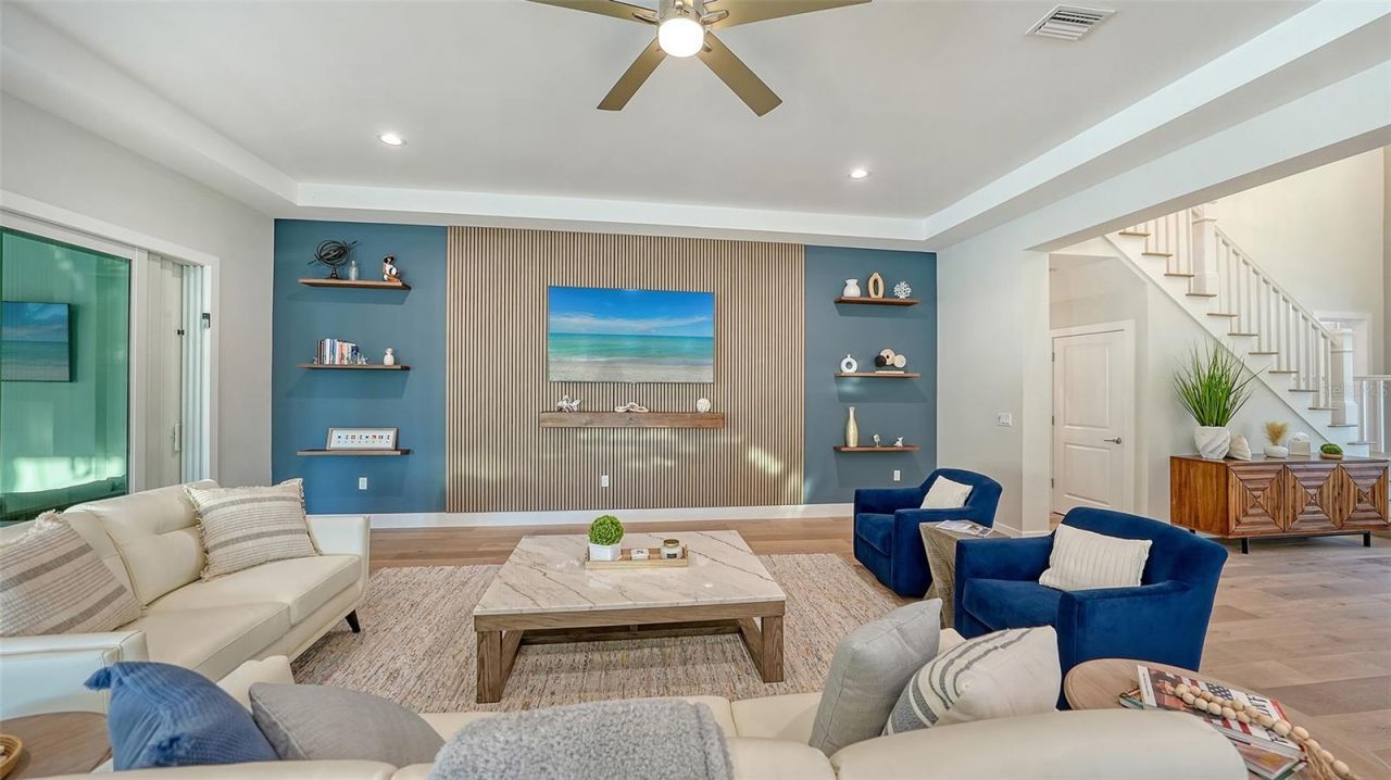 1537 Siesta Drive, Sarasota, FL 34239 Photo