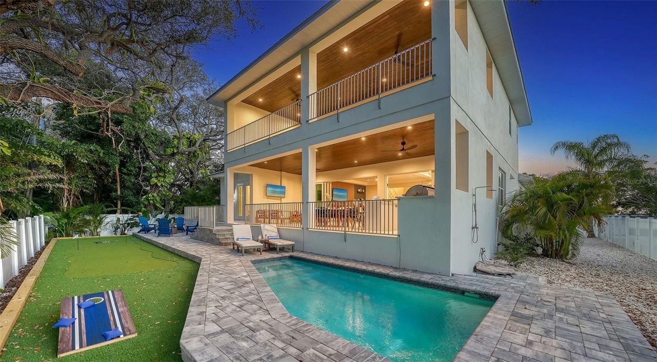 1537 Siesta Drive, Sarasota, FL 34239 Photo