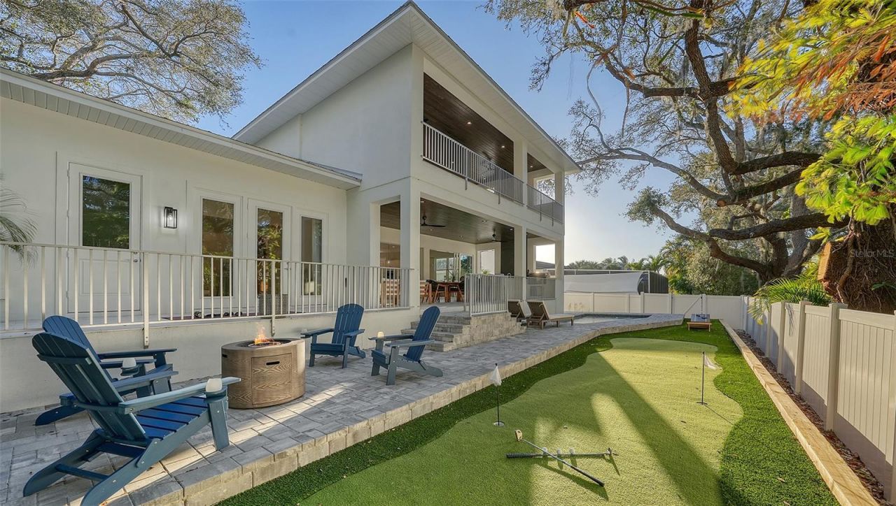 1537 Siesta Drive, Sarasota, FL 34239 Photo