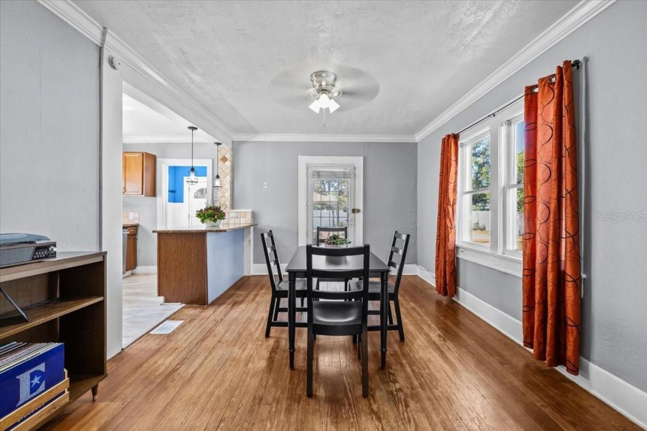 5110 Emerson Avenue S, Saint Petersburg, FL 33707 Photo