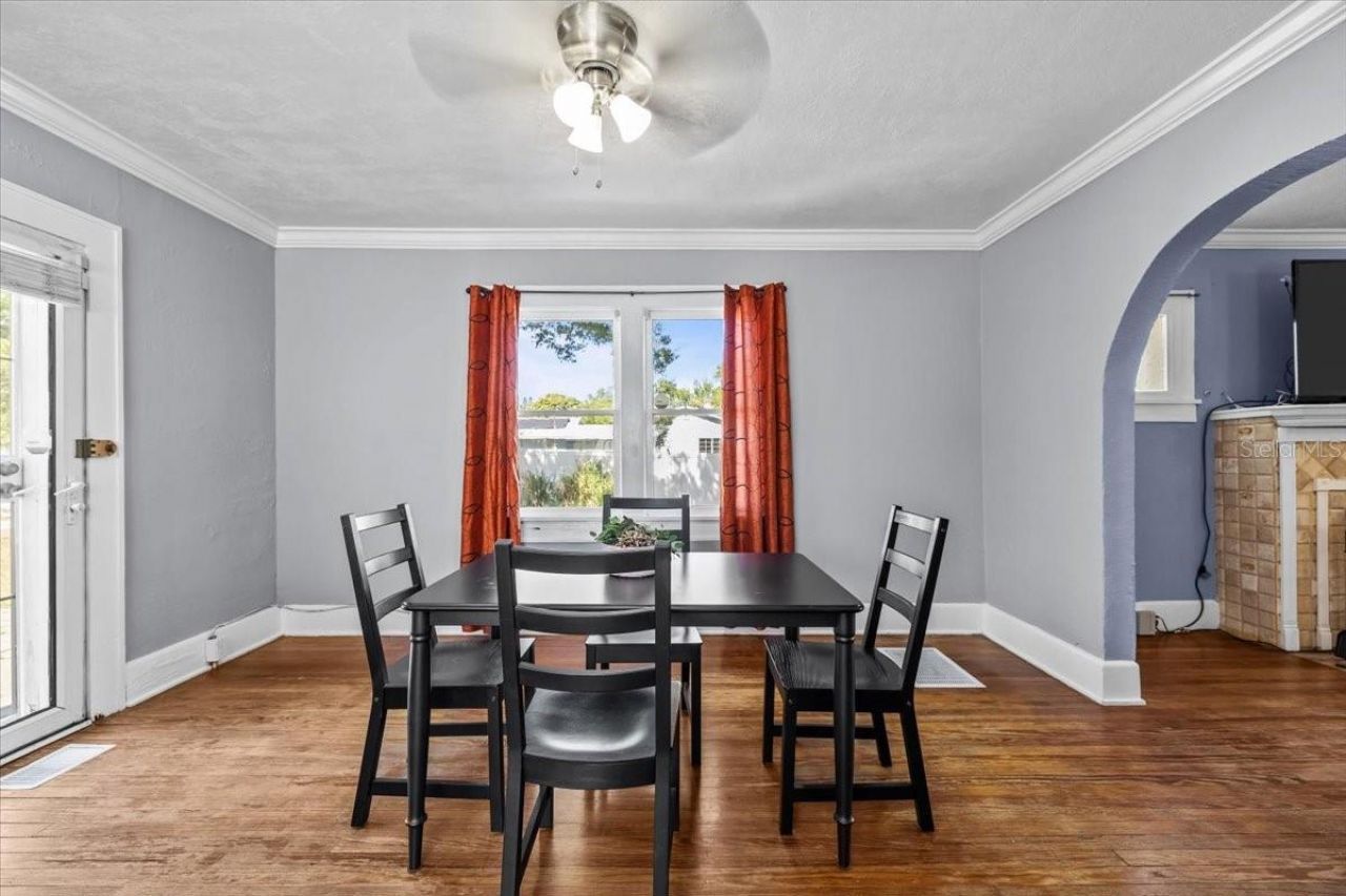 5110 Emerson Avenue S, Saint Petersburg, FL 33707 Photo