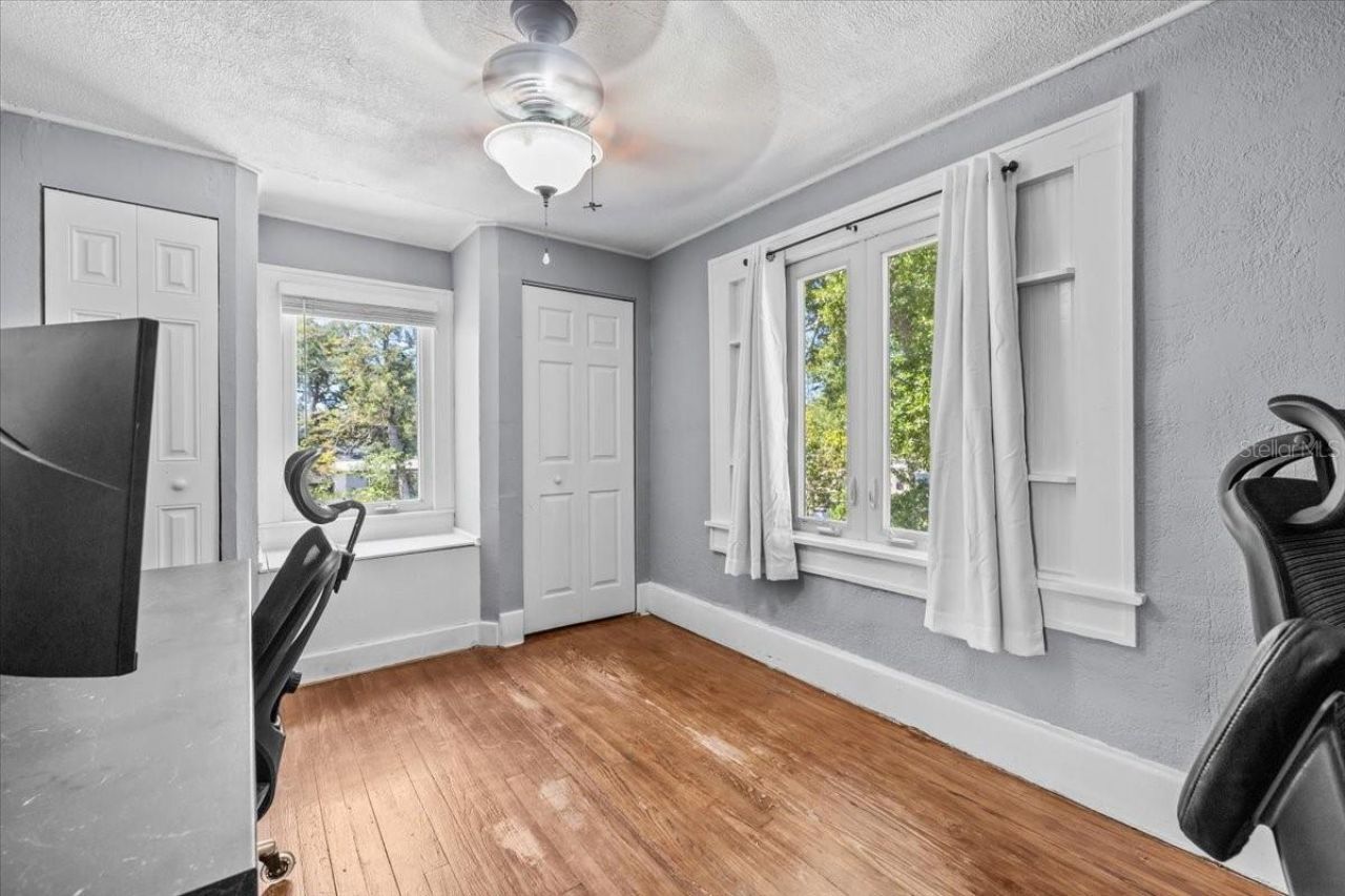 5110 Emerson Avenue S, Saint Petersburg, FL 33707 Photo