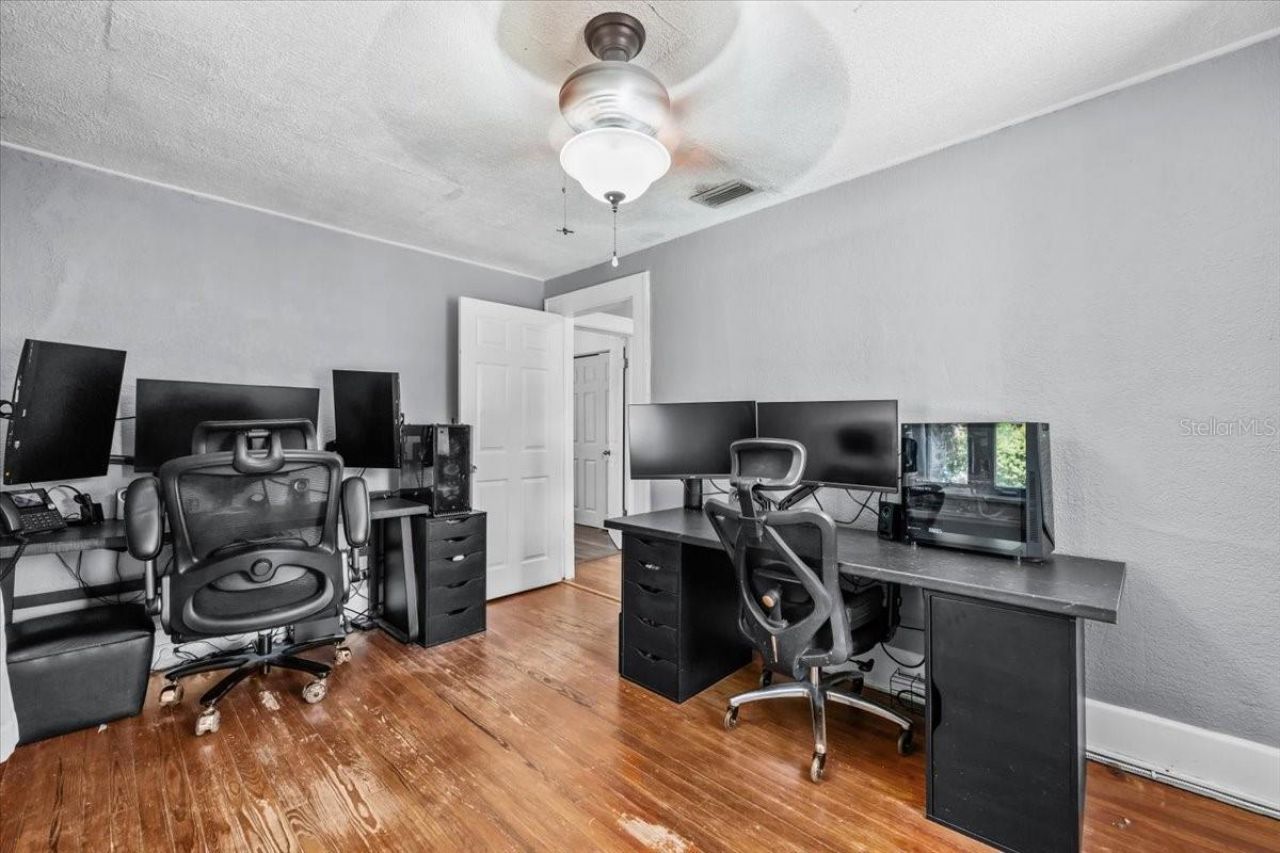 5110 Emerson Avenue S, Saint Petersburg, FL 33707 Photo