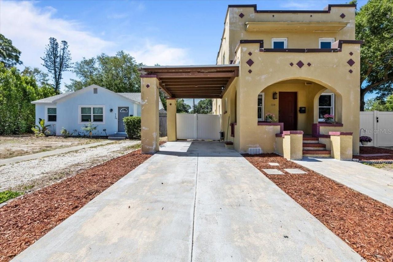 5110 Emerson Avenue S, Saint Petersburg, FL 33707 Photo