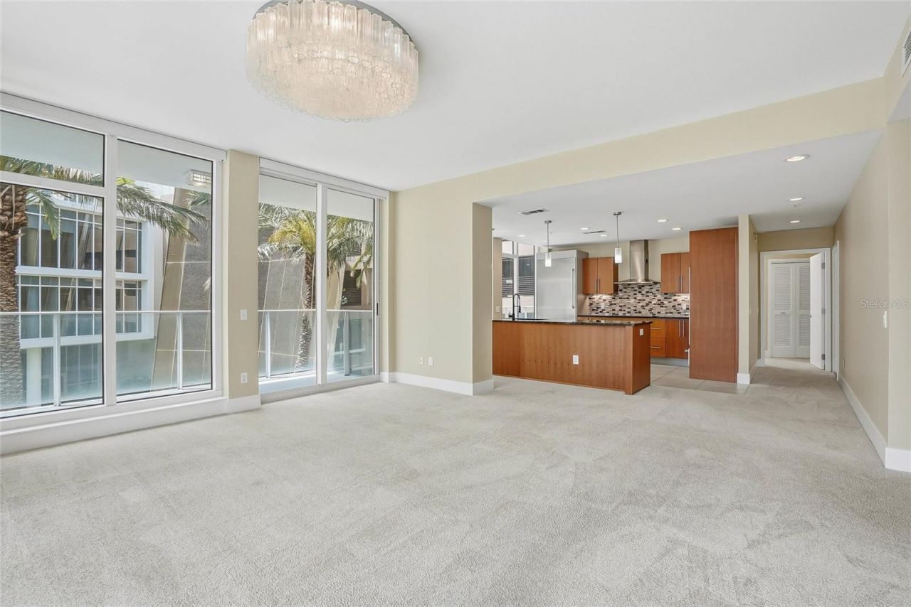 175 1st Street S, Unit 303, Saint Petersburg, FL 33701 Photo
