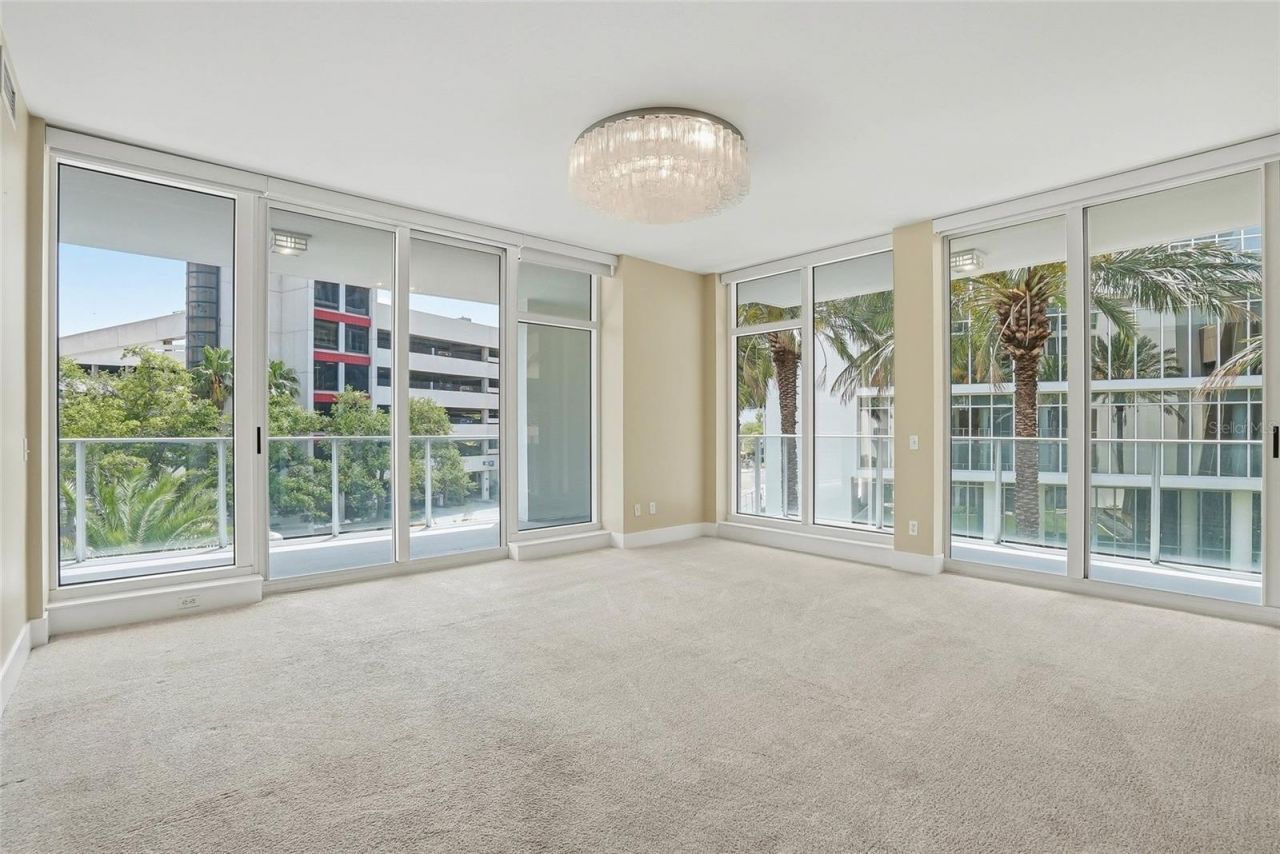 175 1st Street S, Unit 303, Saint Petersburg, FL 33701 Photo