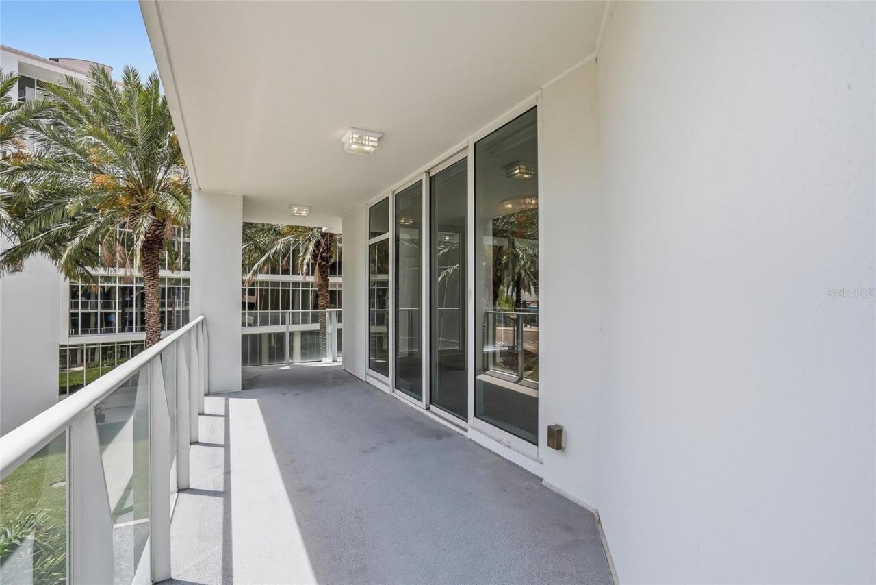 175 1st Street S, Unit 303, Saint Petersburg, FL 33701 Photo