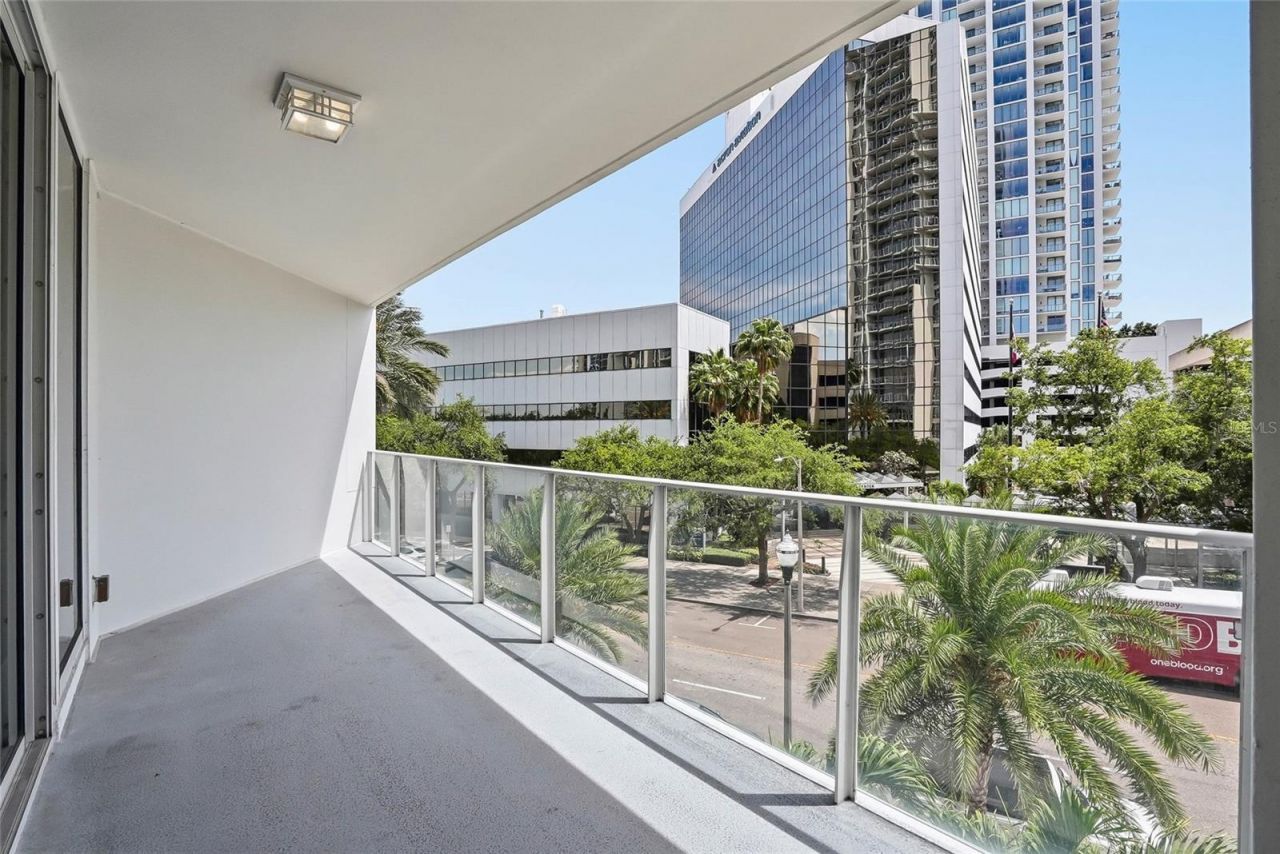 175 1st Street S, Unit 303, Saint Petersburg, FL 33701 Photo
