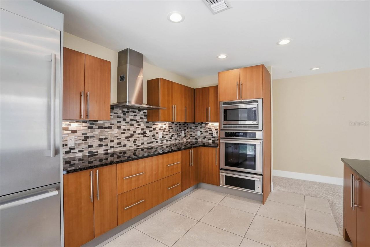 175 1st Street S, Unit 303, Saint Petersburg, FL 33701 Photo