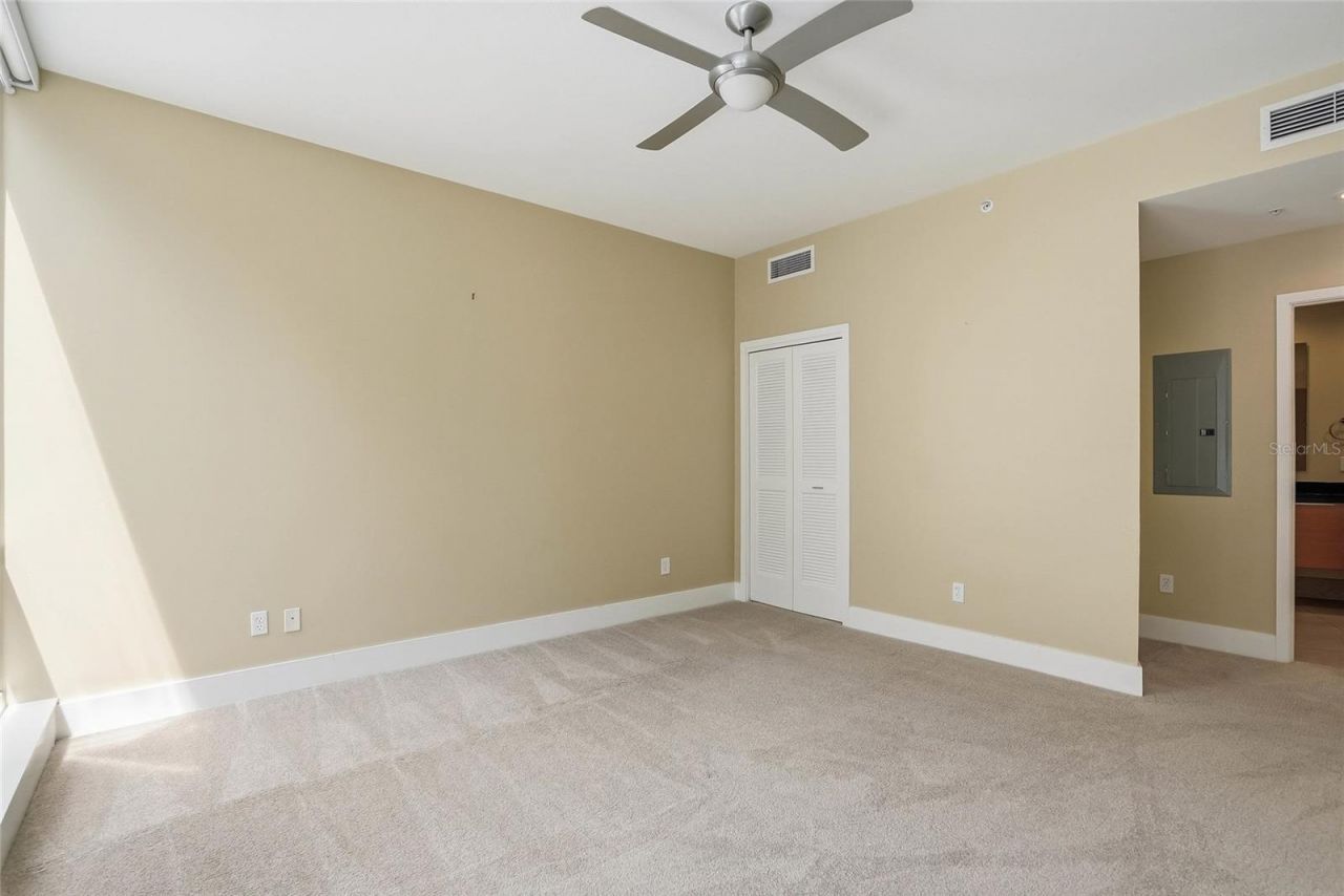 175 1st Street S, Unit 303, Saint Petersburg, FL 33701 Photo