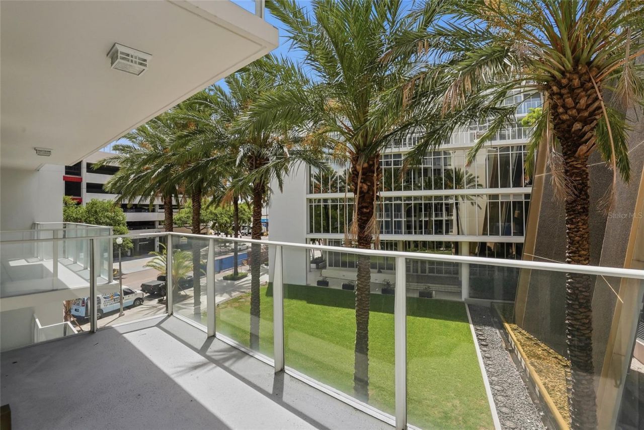 175 1st Street S, Unit 303, Saint Petersburg, FL 33701 Photo