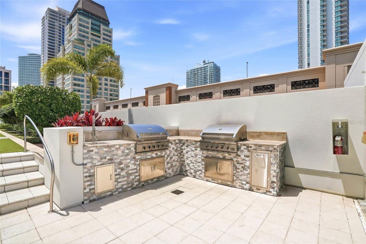 175 1st Street S, Unit 303, Saint Petersburg, FL 33701 Photo