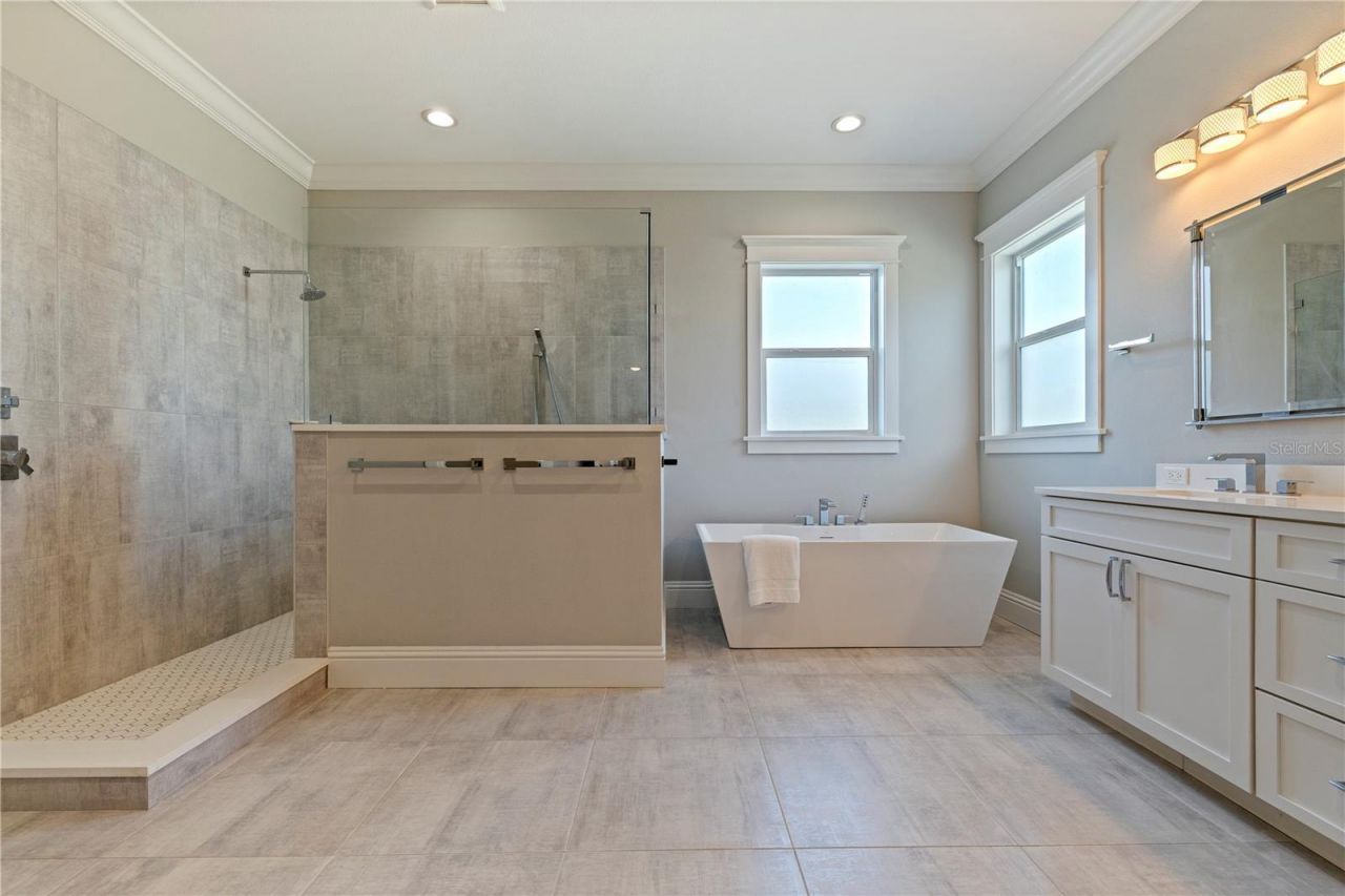 1001 Cordova Boulevard Ne, Saint Petersburg, FL 33704 Photo