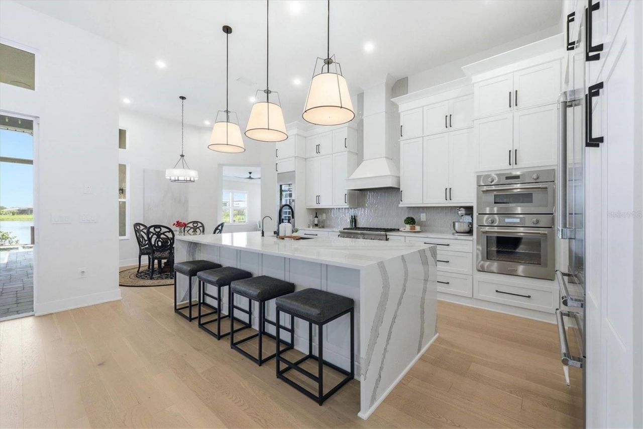 8532 Beechlake Court, Sarasota, FL 34240 Photo