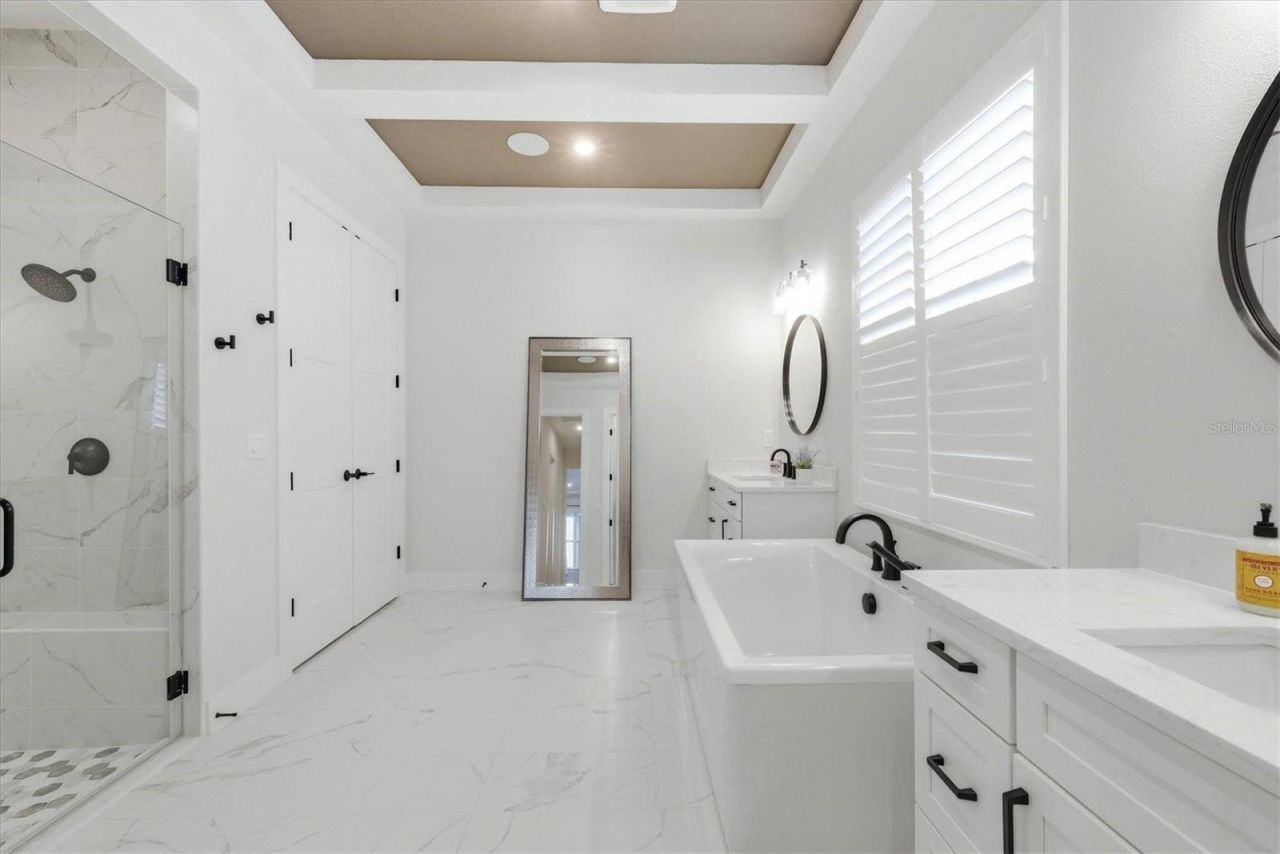 8532 Beechlake Court, Sarasota, FL 34240 Photo