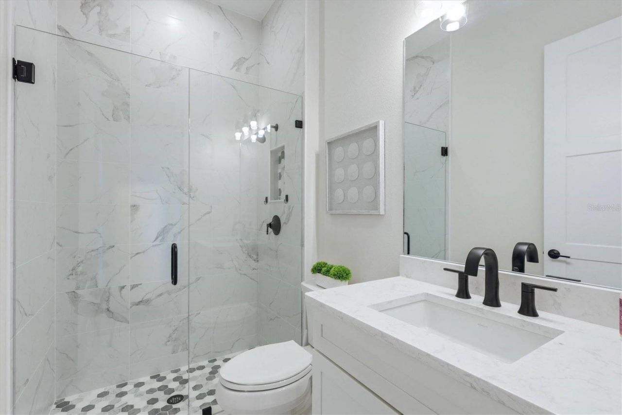 8532 Beechlake Court, Sarasota, FL 34240 Photo