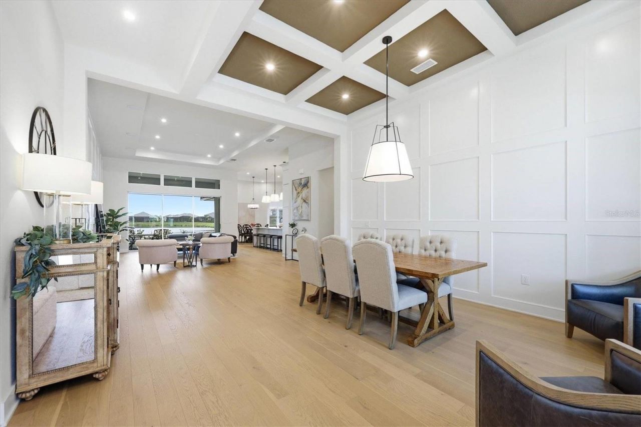 8532 Beechlake Court, Sarasota, FL 34240 Photo