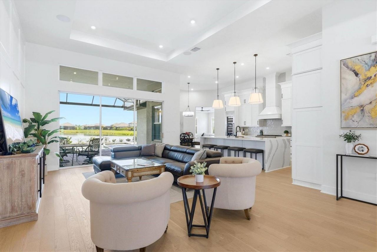 8532 Beechlake Court, Sarasota, FL 34240 Photo